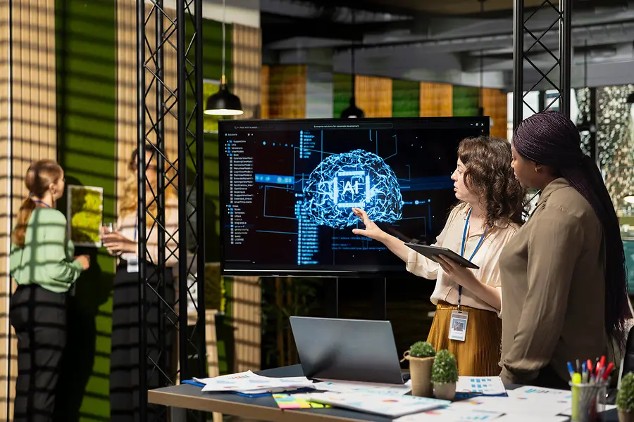 In the Age of AI, Creative Thinkers Are the New Technologists